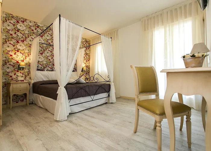 Dolce Laguna Konukevi 4*
